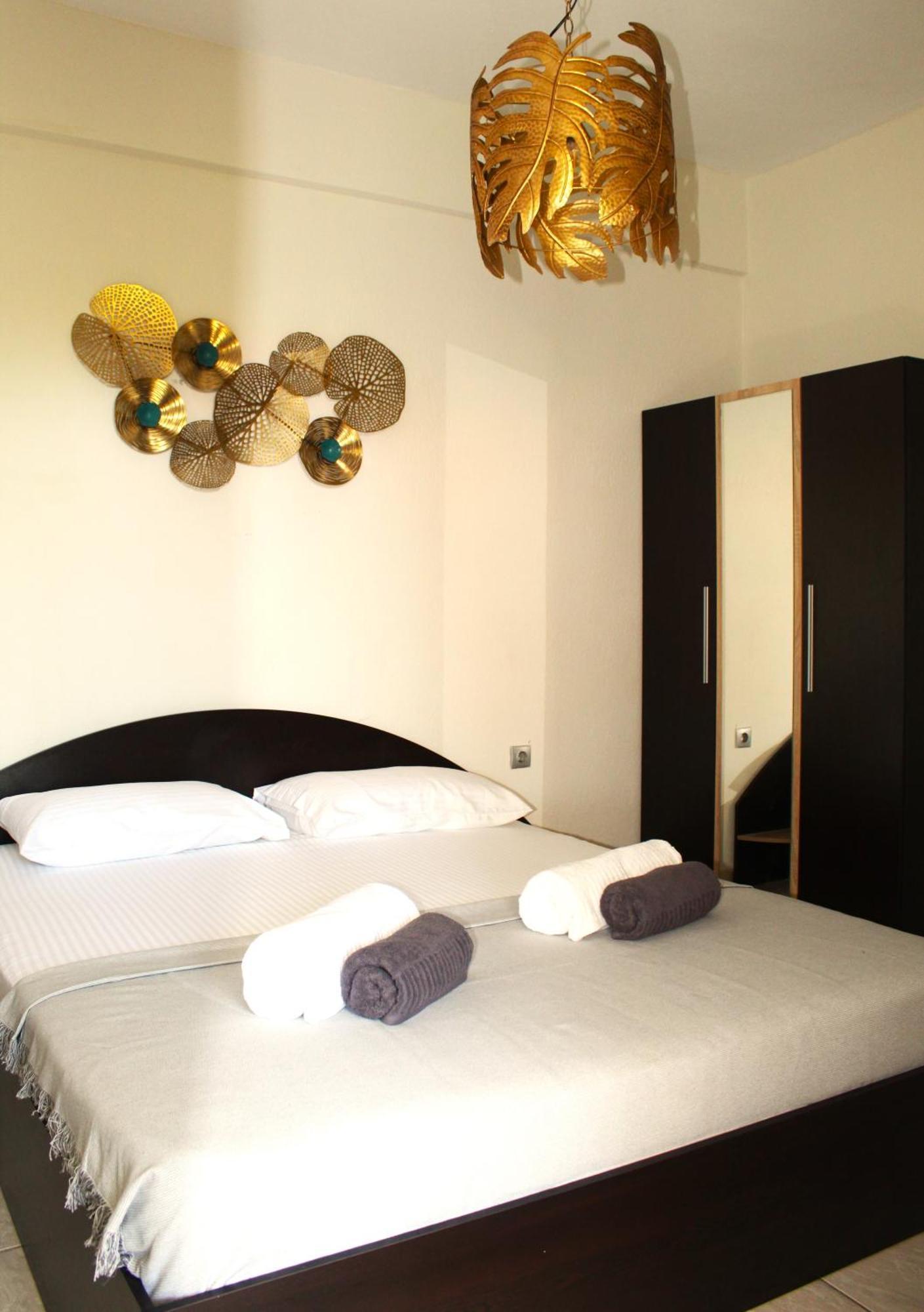 Azure Bliss Suites Nikiti  Exterior foto